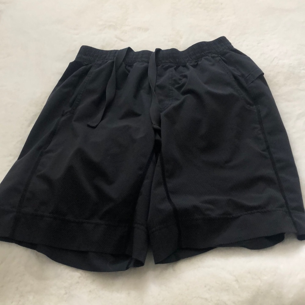 Men’s lululemon shorts